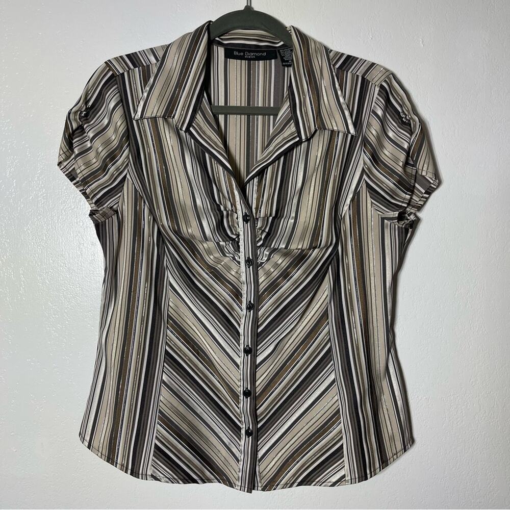 Blue Diamond, Y2K. Glitzy Button Down Blouse. Size Medium In excellent condition